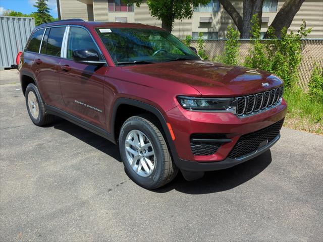 new 2025 Jeep Grand Cherokee car, priced at $40,678