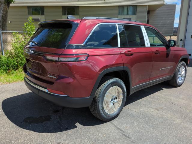 new 2025 Jeep Grand Cherokee car, priced at $40,678