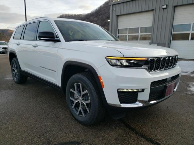 new 2025 Jeep Grand Cherokee L car, priced at $45,195