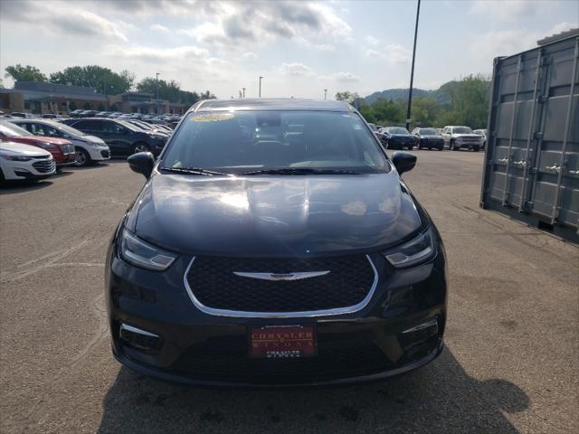 used 2023 Chrysler Pacifica car, priced at $24,450