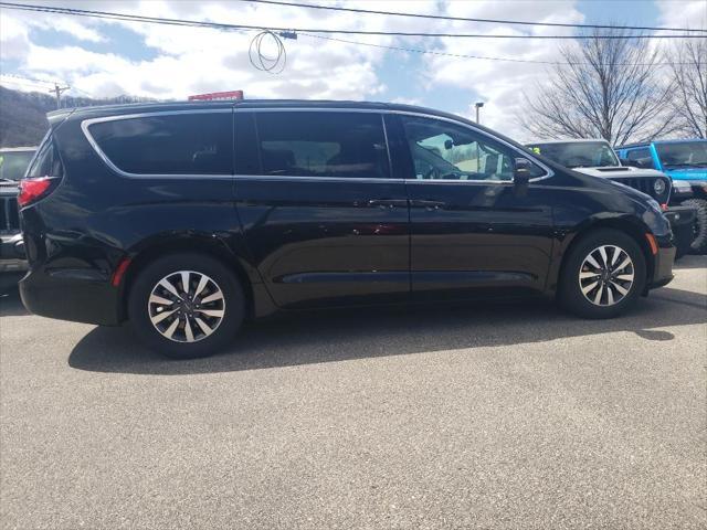 used 2023 Chrysler Pacifica car, priced at $24,450