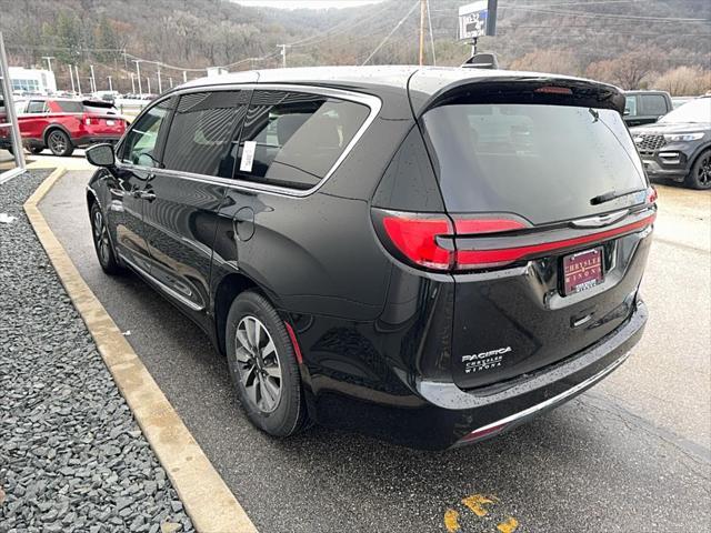 used 2023 Chrysler Pacifica Hybrid car, priced at $33,850