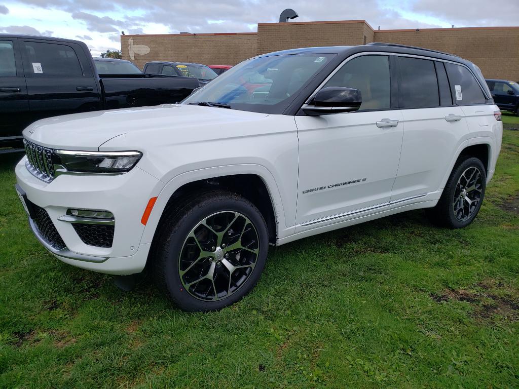 new 2025 Jeep Grand Cherokee car, priced at $63,055