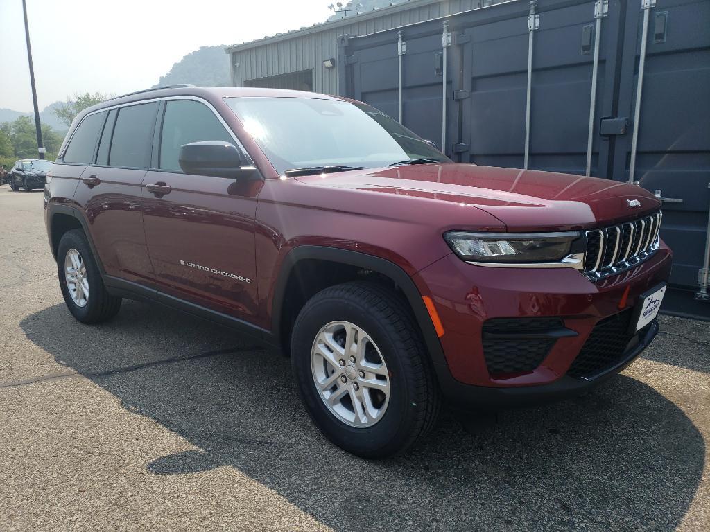 new 2025 Jeep Grand Cherokee car, priced at $38,165