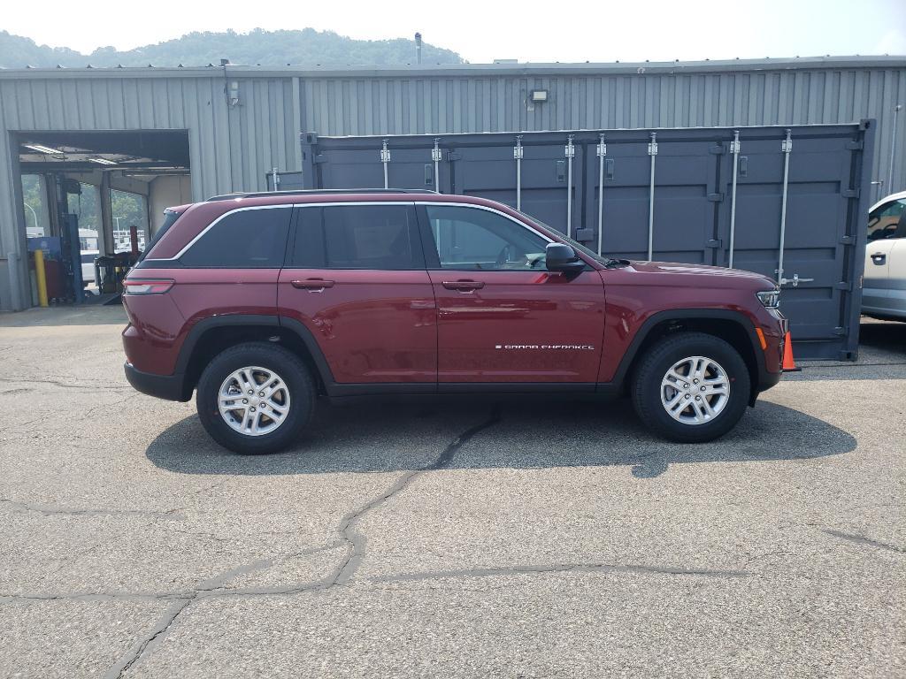 new 2025 Jeep Grand Cherokee car, priced at $38,165