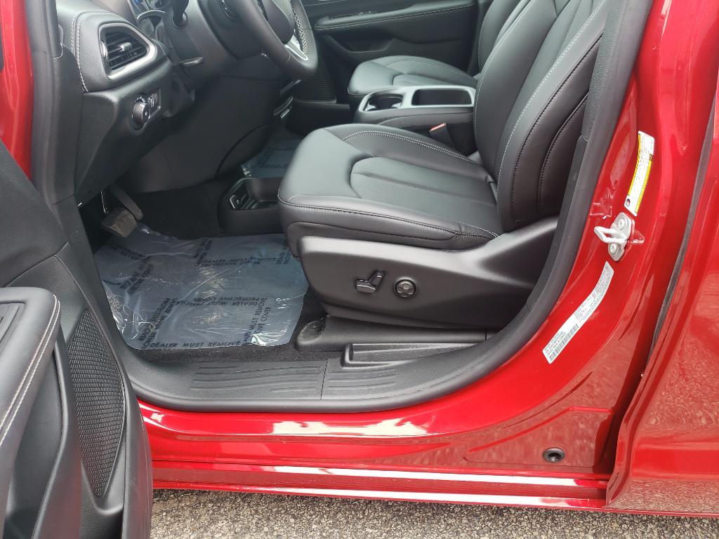 new 2026 Chrysler Pacifica car, priced at $42,630