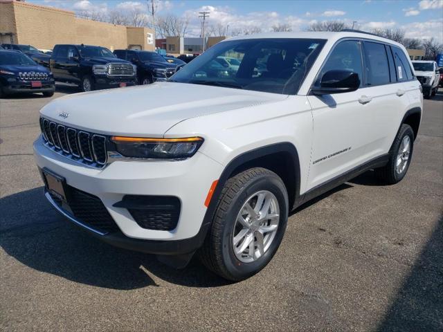 new 2025 Jeep Grand Cherokee car, priced at $37,875
