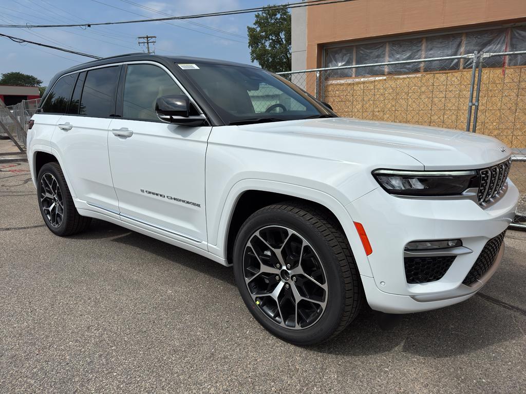 new 2025 Jeep Grand Cherokee car, priced at $63,055