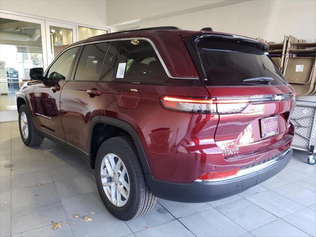 new 2025 Jeep Grand Cherokee car, priced at $39,670