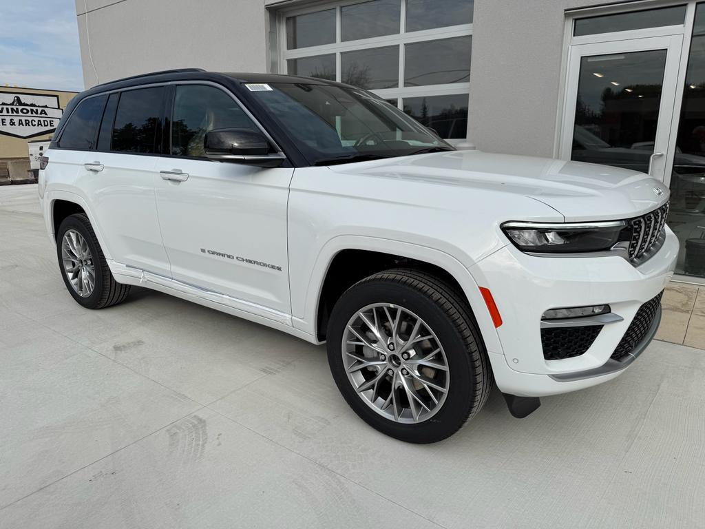 new 2025 Jeep Grand Cherokee car, priced at $59,075
