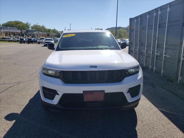 new 2024 Jeep Grand Cherokee car, priced at $41,930