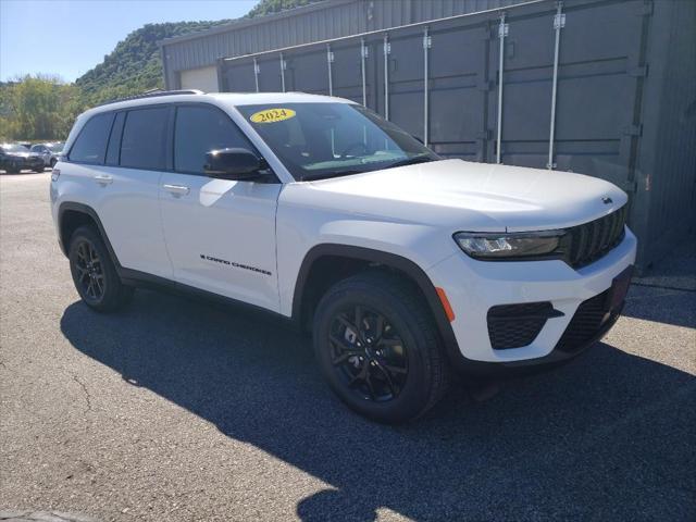 new 2024 Jeep Grand Cherokee car, priced at $40,930