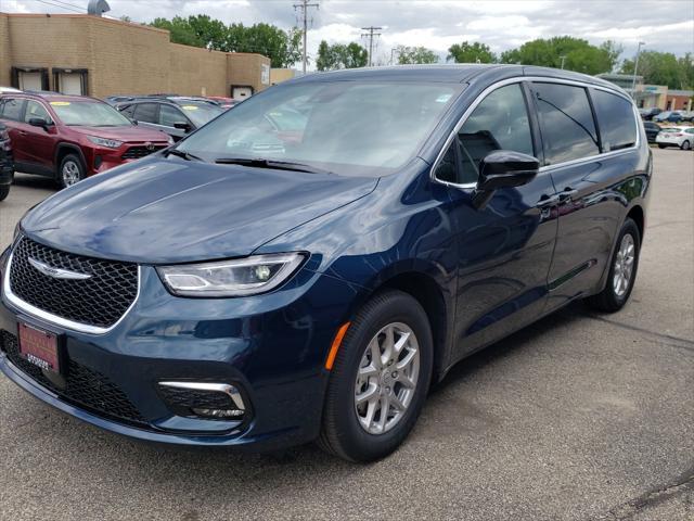 new 2025 Chrysler Pacifica car, priced at $41,114