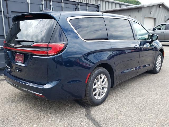 new 2025 Chrysler Pacifica car, priced at $41,114