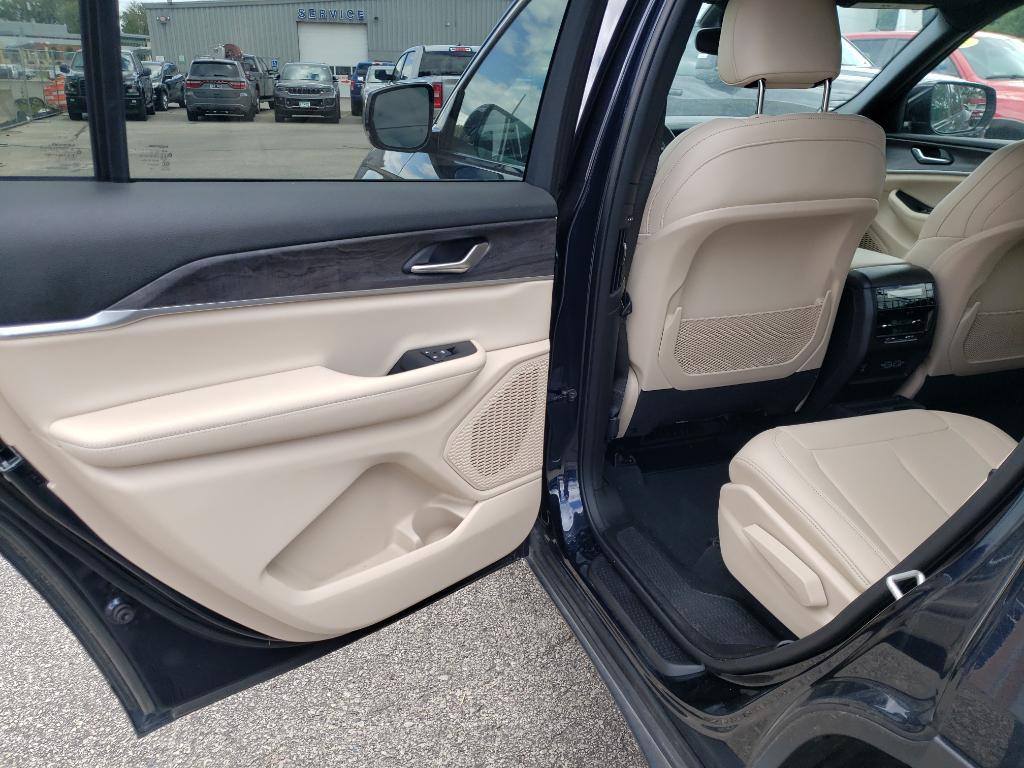 used 2024 Jeep Grand Cherokee L car, priced at $38,950