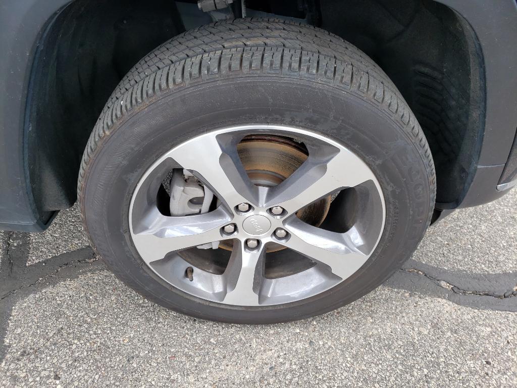 used 2024 Jeep Grand Cherokee L car, priced at $38,950