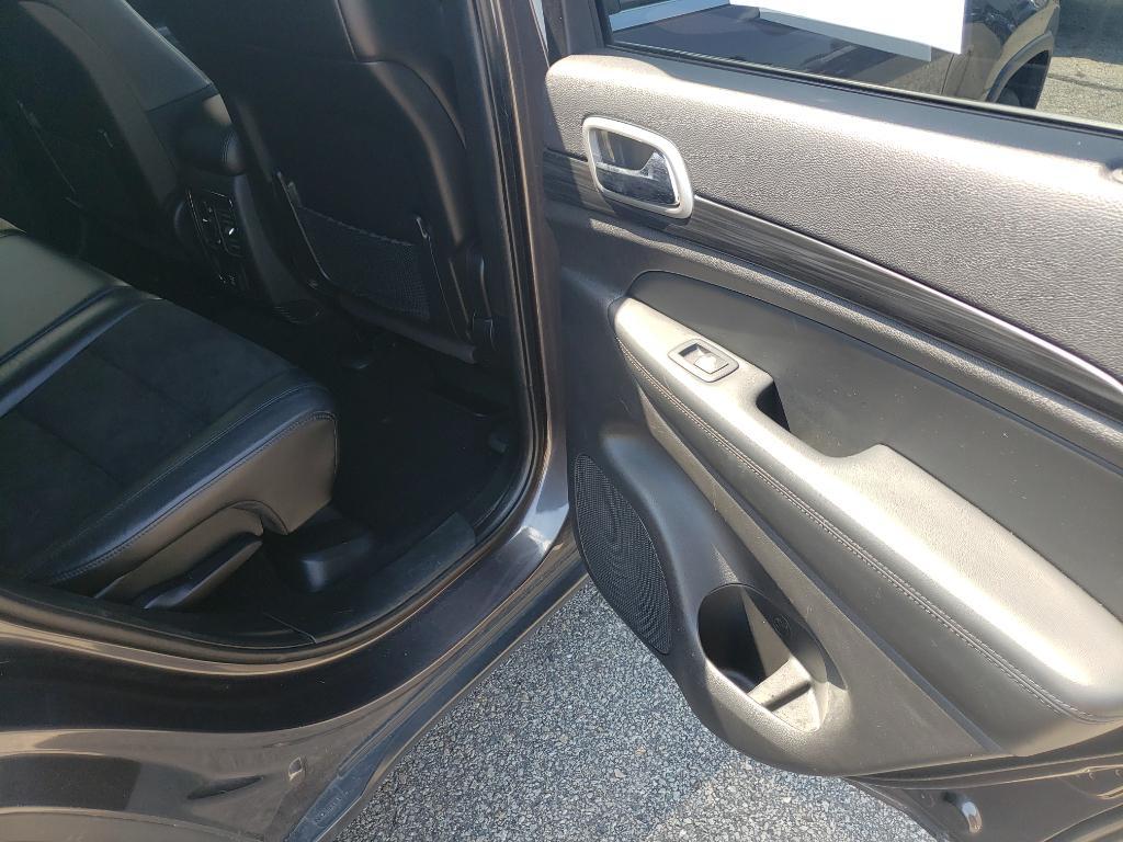used 2021 Jeep Grand Cherokee car, priced at $18,990