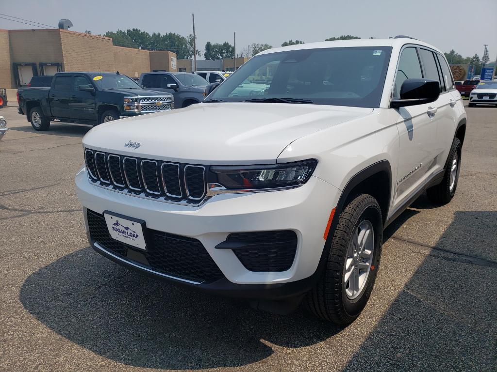 new 2025 Jeep Grand Cherokee car, priced at $38,525