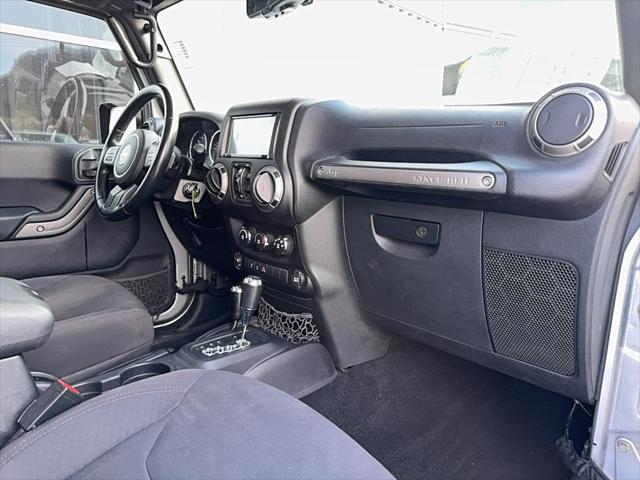 used 2015 Jeep Wrangler Unlimited car, priced at $19,990