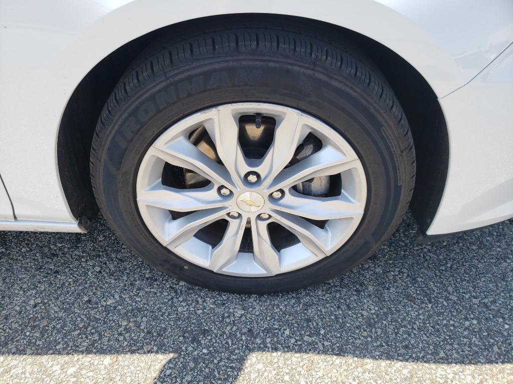 used 2024 Chevrolet Malibu car, priced at $18,550