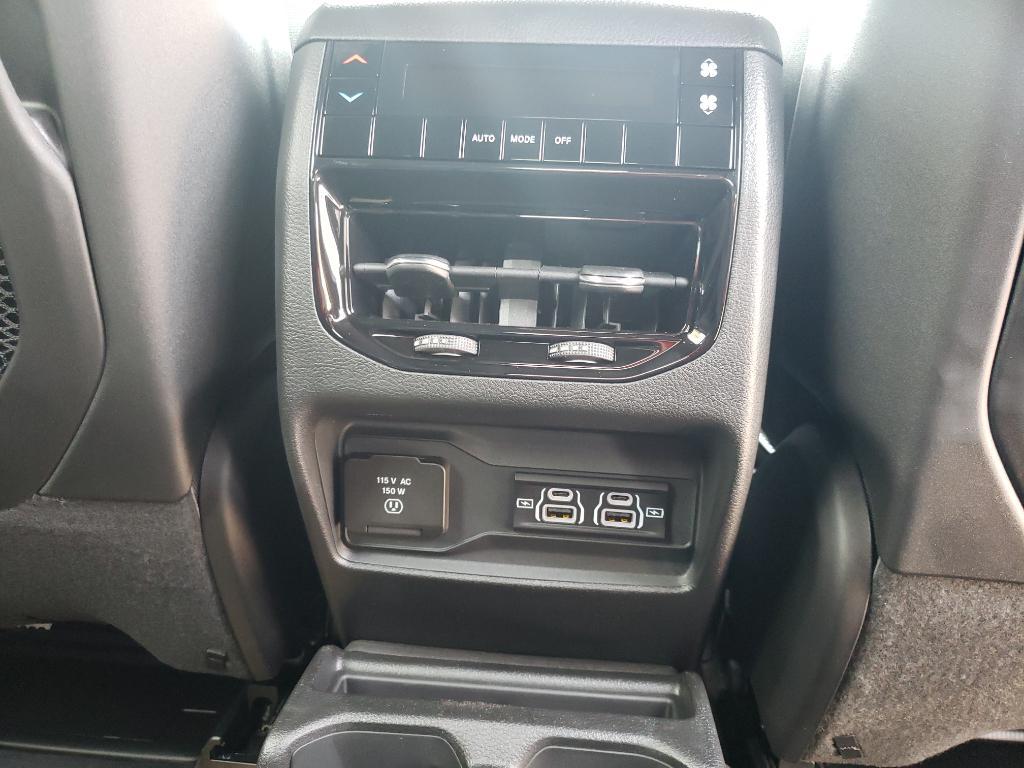 new 2025 Jeep Grand Cherokee L car, priced at $46,658