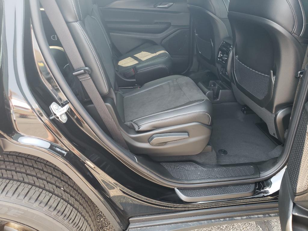 new 2025 Jeep Grand Cherokee L car, priced at $46,658