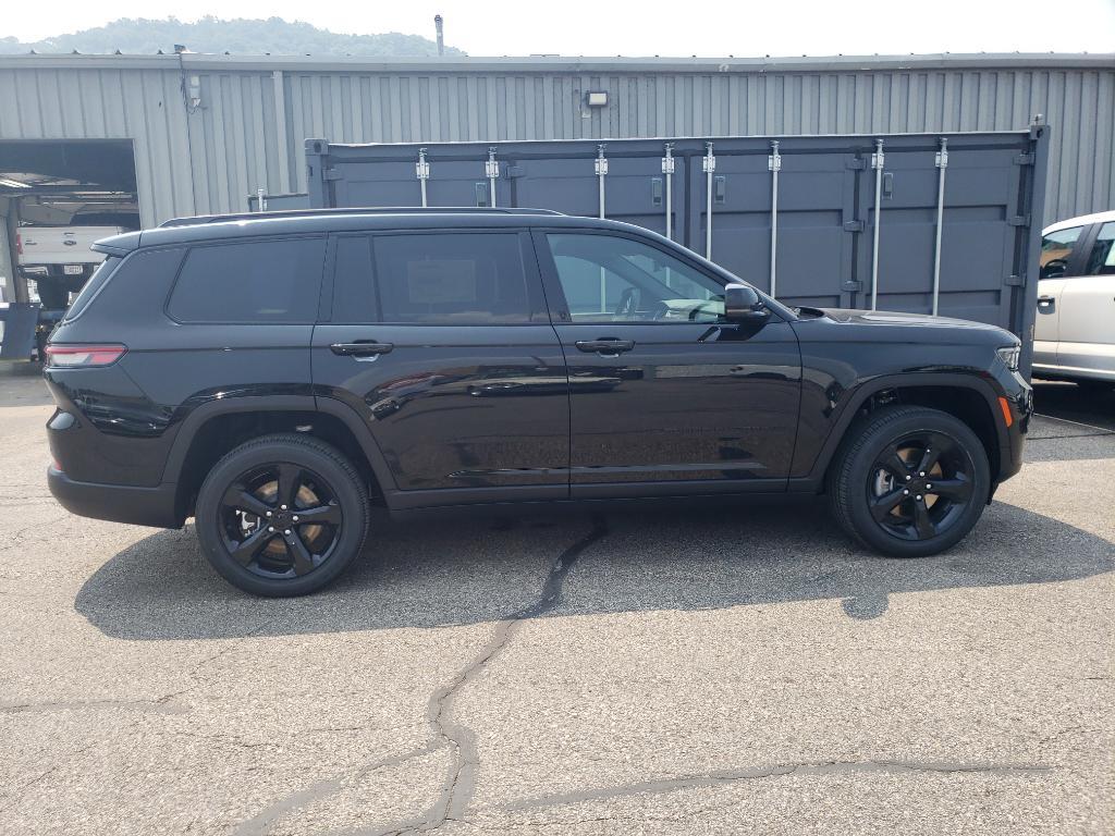 new 2025 Jeep Grand Cherokee L car, priced at $46,658