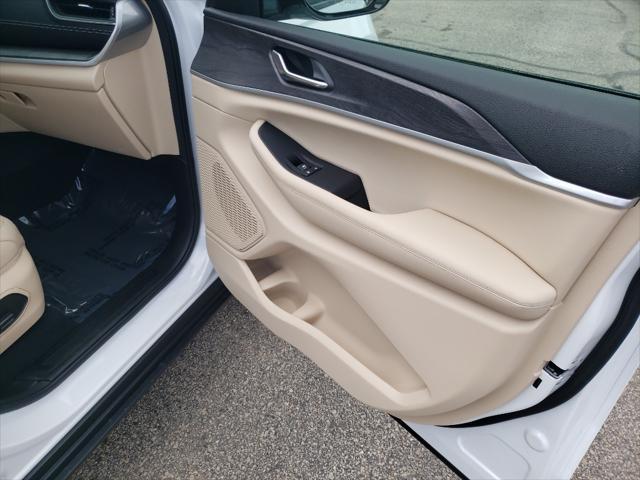 new 2025 Jeep Grand Cherokee car, priced at $45,010