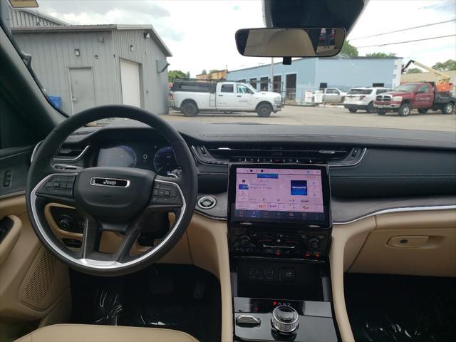 new 2025 Jeep Grand Cherokee car, priced at $45,010