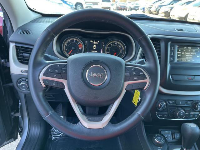 used 2017 Jeep Cherokee car