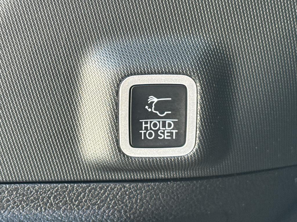 used 2024 Jeep Grand Cherokee car, priced at $34,950