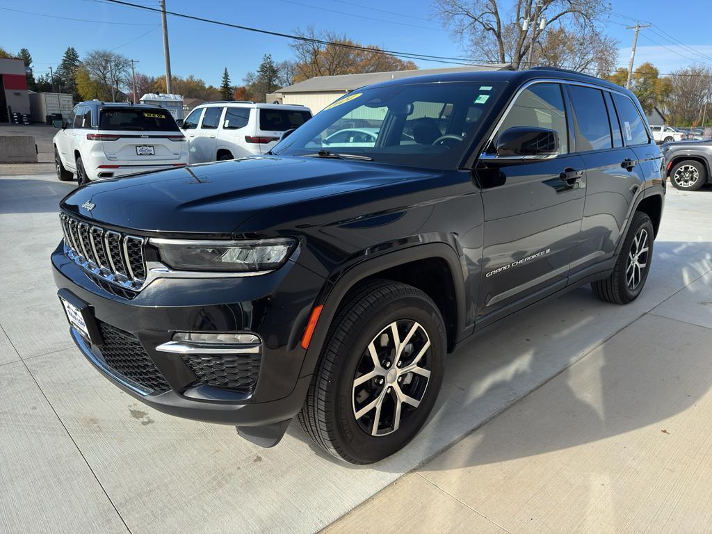 used 2024 Jeep Grand Cherokee car, priced at $34,950