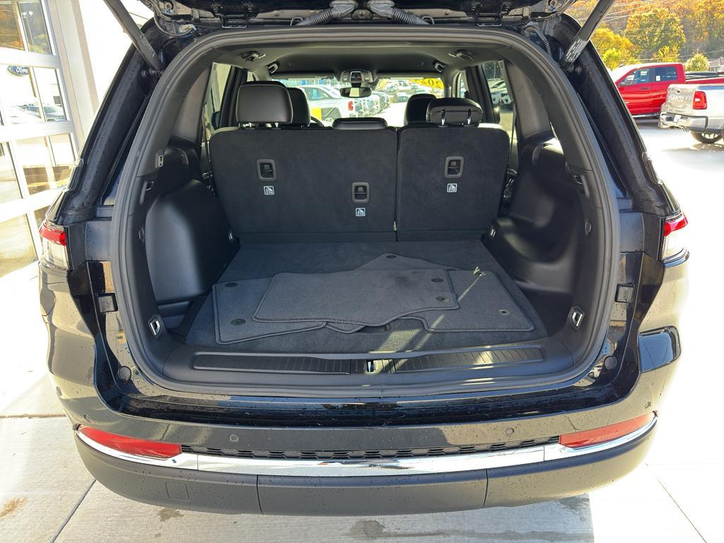 used 2024 Jeep Grand Cherokee car, priced at $34,950