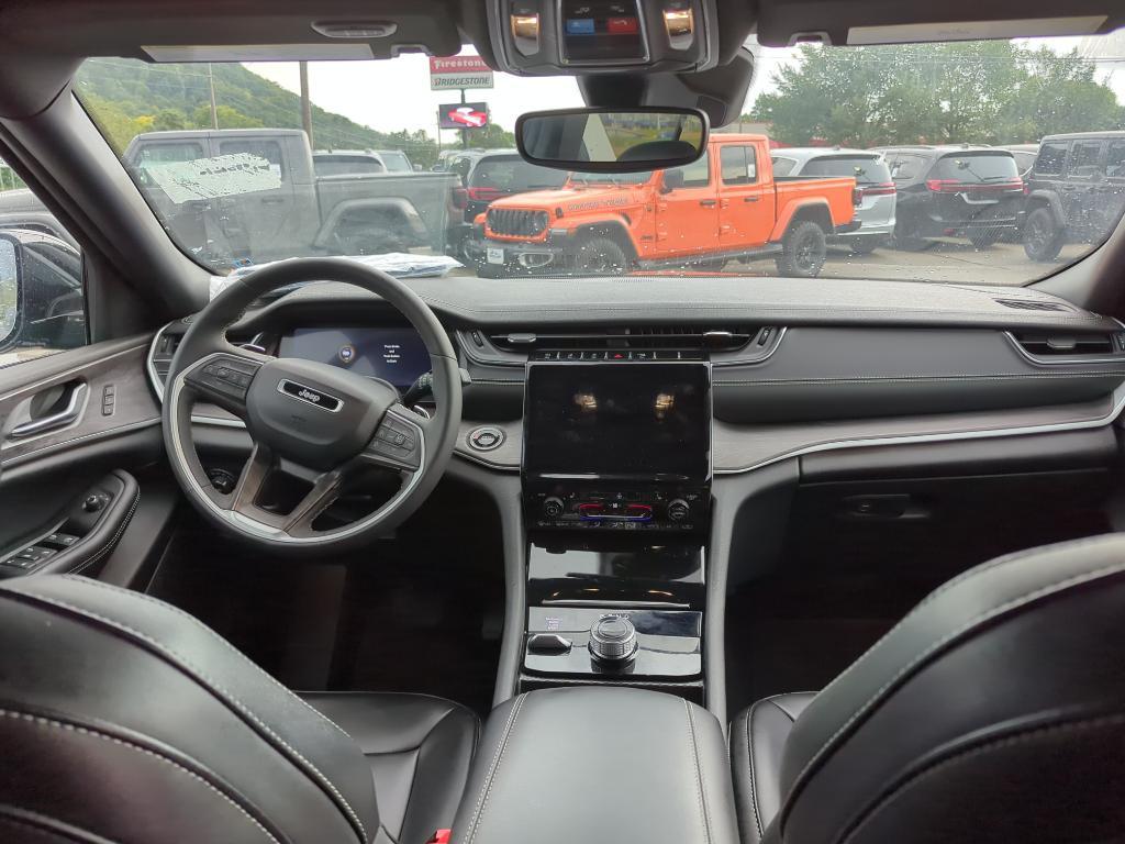 used 2024 Jeep Grand Cherokee car, priced at $36,750