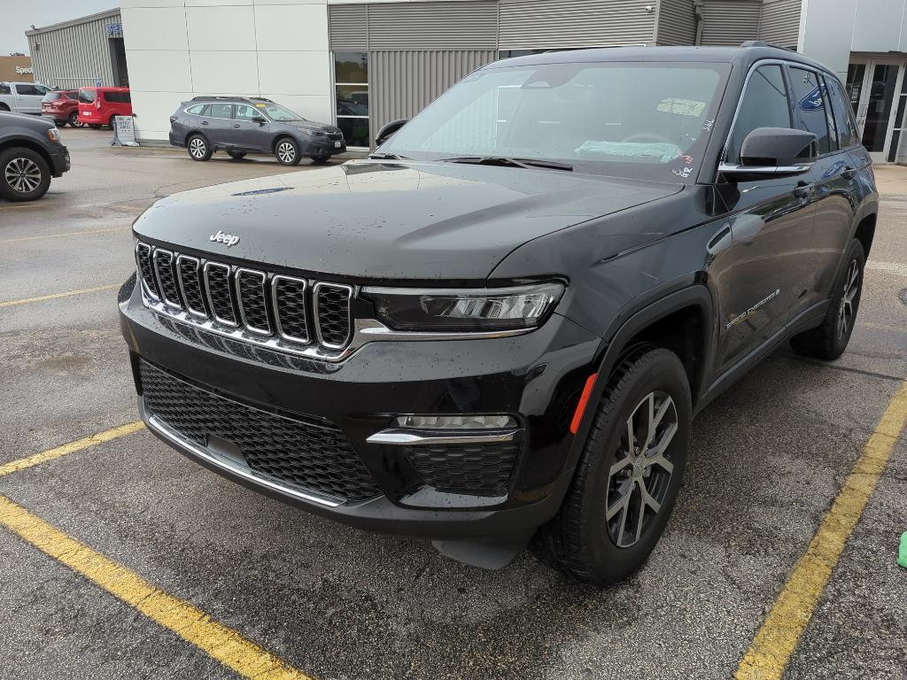 used 2024 Jeep Grand Cherokee car, priced at $36,750