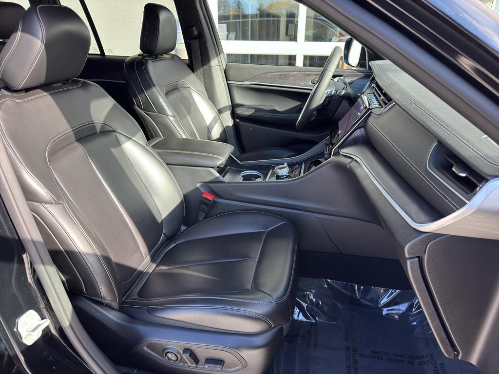 used 2024 Jeep Grand Cherokee car, priced at $34,950