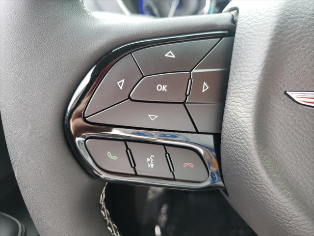 new 2025 Chrysler Pacifica car, priced at $51,244
