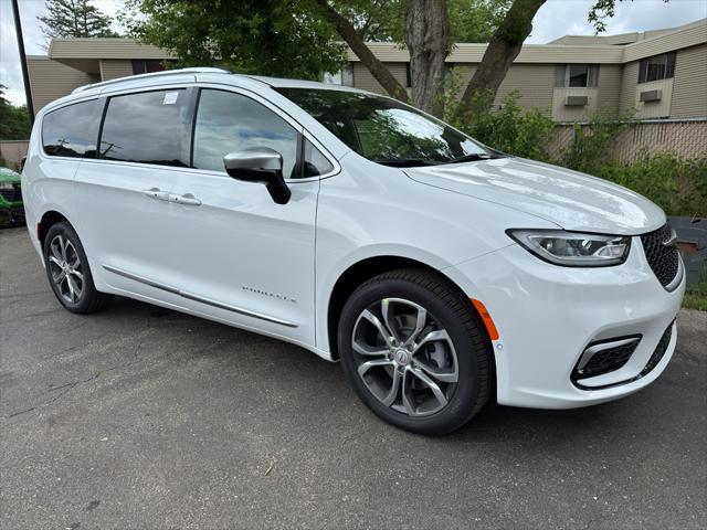 new 2025 Chrysler Pacifica car, priced at $54,904