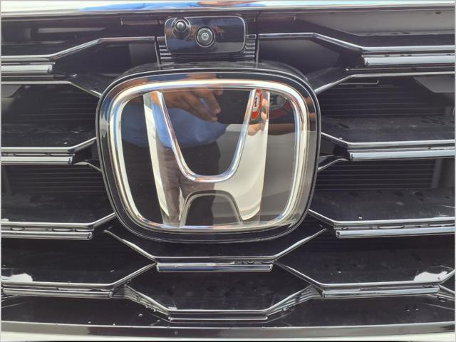 new 2025 Honda Pilot car, priced at $50,981