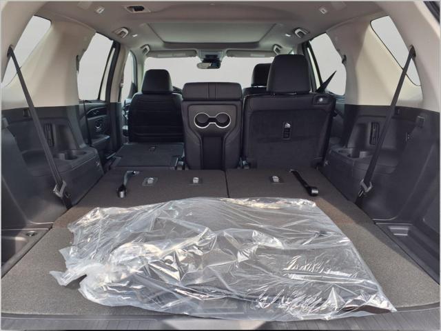 new 2025 Honda Pilot car, priced at $50,981
