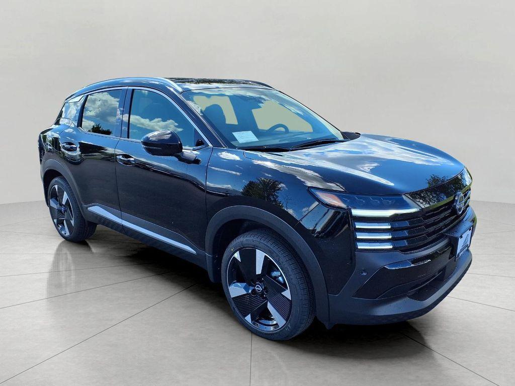 new 2025 Nissan Kicks car, priced at $29,283