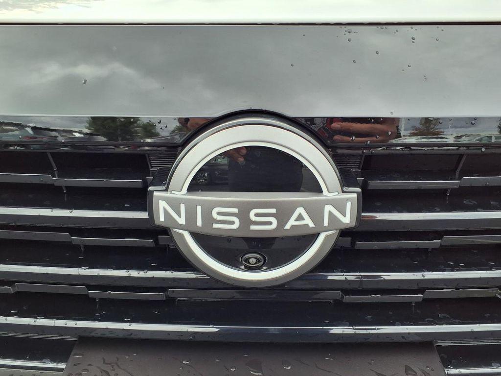 new 2025 Nissan Kicks car, priced at $29,525