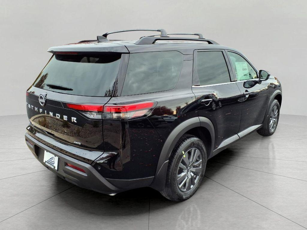 new 2025 Nissan Pathfinder car, priced at $40,174