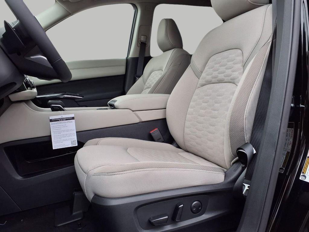 new 2025 Nissan Pathfinder car, priced at $40,174