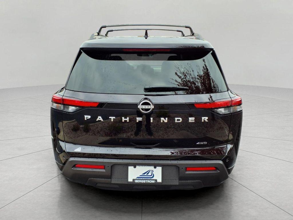 new 2025 Nissan Pathfinder car, priced at $40,174