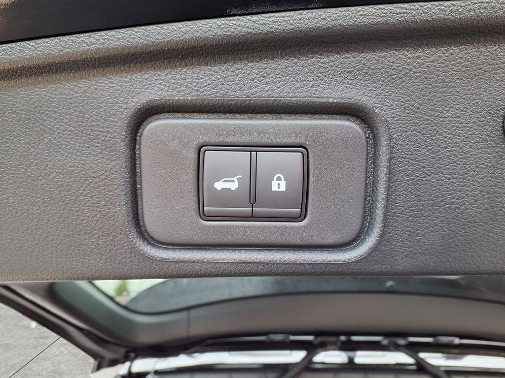 new 2025 Nissan Pathfinder car, priced at $40,174