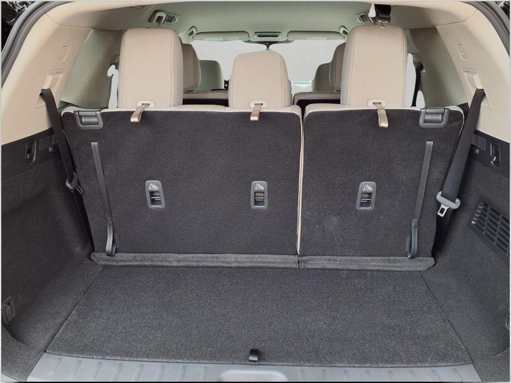 new 2025 Nissan Pathfinder car, priced at $40,174