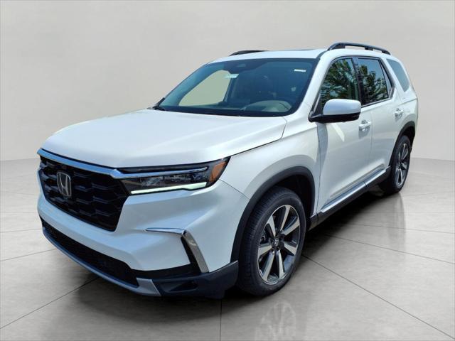 new 2025 Honda Pilot car, priced at $50,981