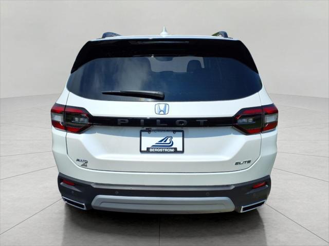 new 2025 Honda Pilot car, priced at $50,981