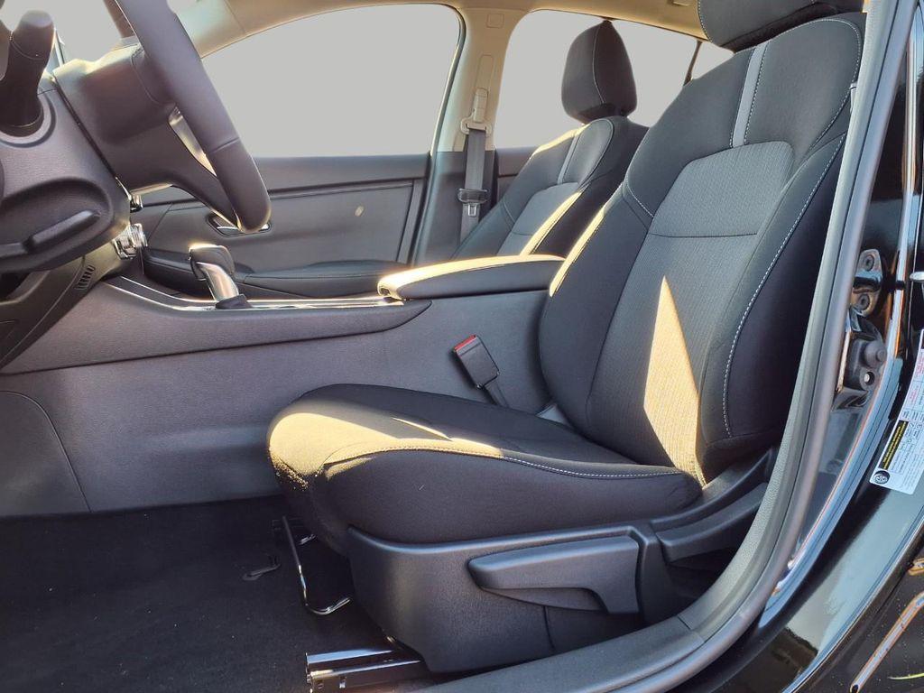 new 2025 Nissan Sentra car, priced at $22,635